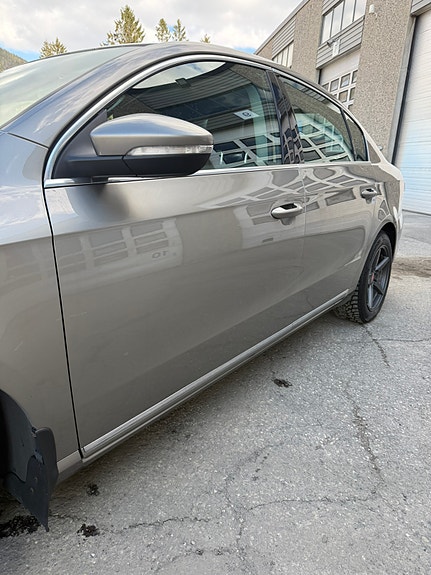Volkswagen Passat 9 of 30