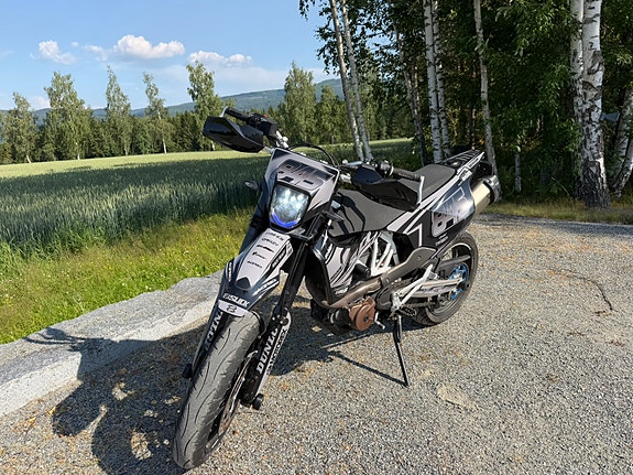 Husqvarna 701 Supermoto 6 of 6
