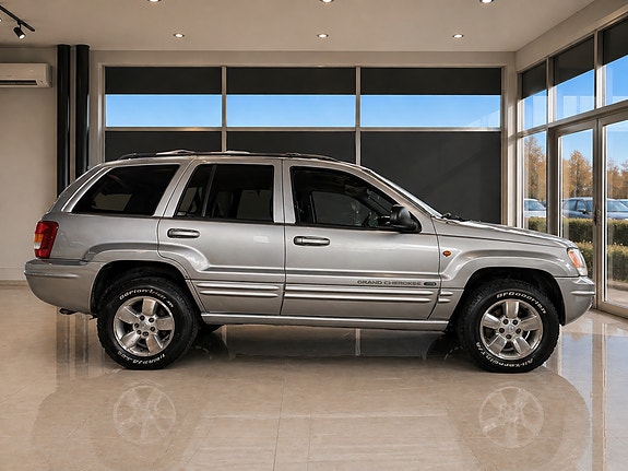 Jeep Grand Cherokee 4 of 5
