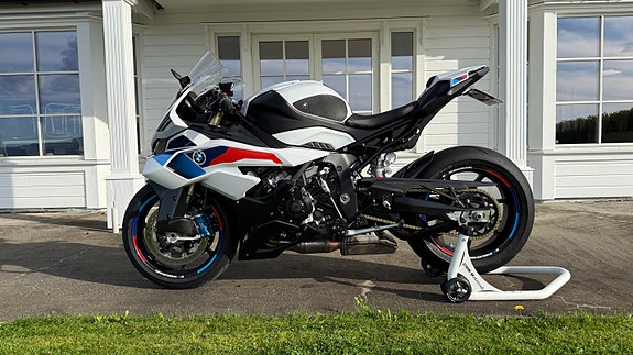 BMW BMW S1000RR – Unik spec | Strøken | Fullspekket M / Carbon | Må sees 5 of 16
