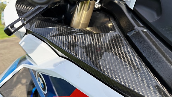 BMW BMW S1000RR – Unik spec | Strøken | Fullspekket M / Carbon | Må sees 12 of 16