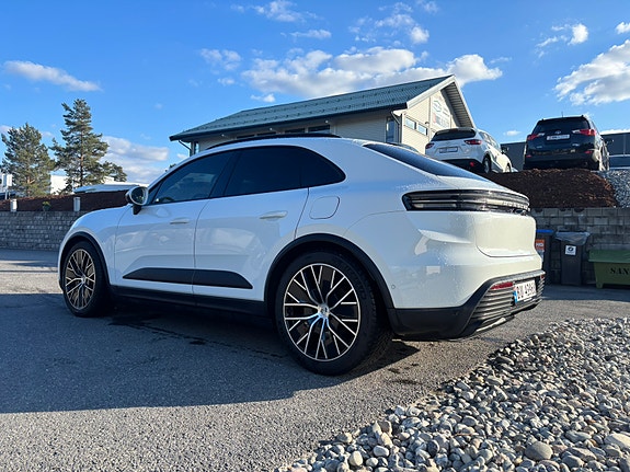 Porsche Macan 4 of 7