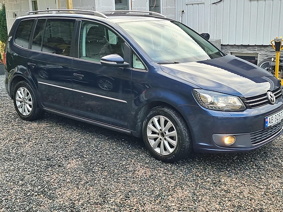 Volkswagen Touran 8 of 24