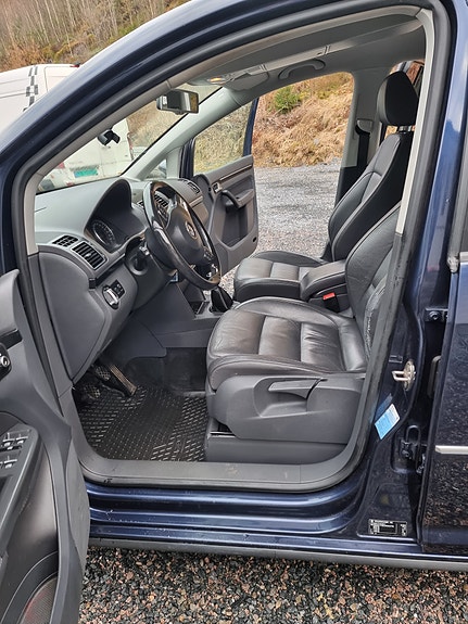 Volkswagen Touran 24 of 24