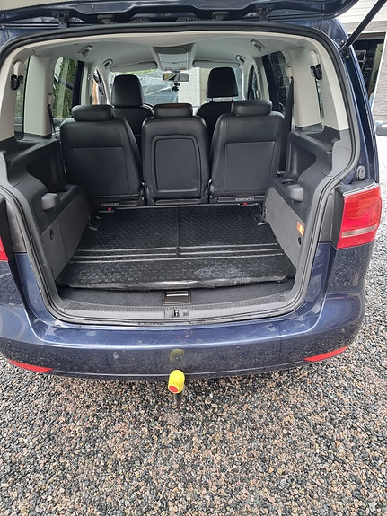 Volkswagen Touran 17 of 24
