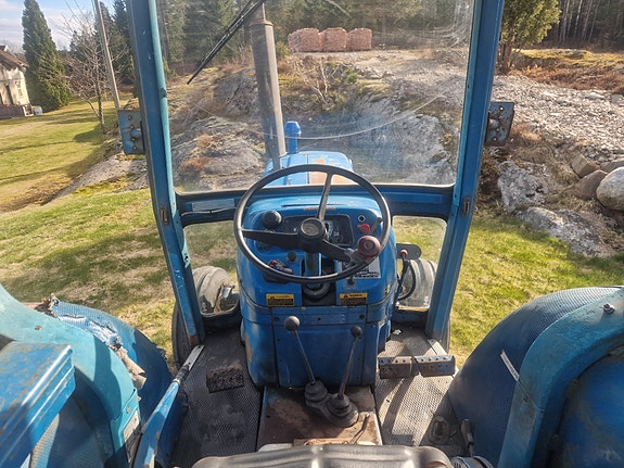 Ford 6600 12 of 18