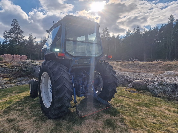 Ford 6600 6 of 18
