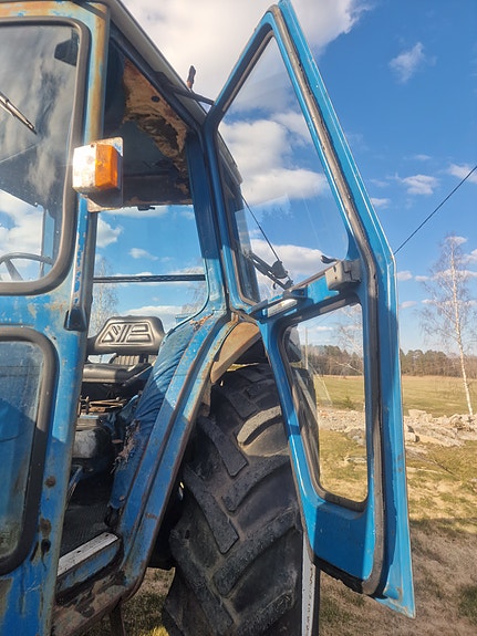 Ford 6600 7 of 18