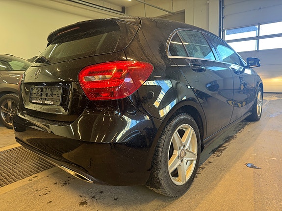 Mercedes-Benz A180 4 of 11