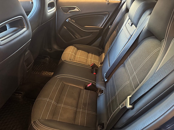 Mercedes-Benz A180 9 of 11