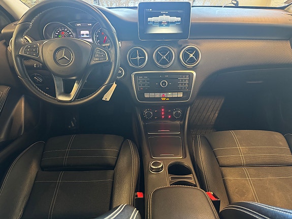 Mercedes-Benz A180 7 of 11