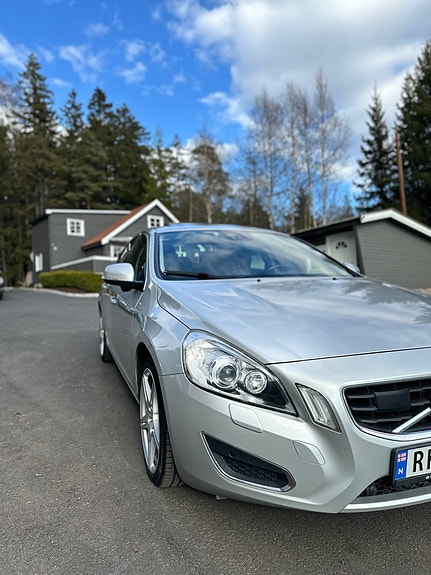 Volvo S60 5 of 5