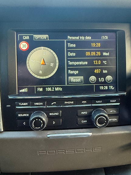 Porsche Macan 17 of 30