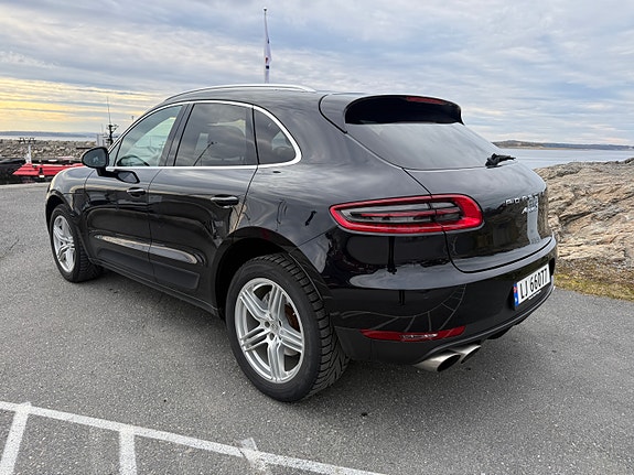 Porsche Macan 20 of 30