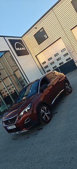 Peugeot 3008 2 of 14