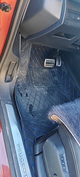 Peugeot 3008 12 of 14