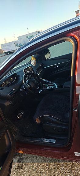 Peugeot 3008 13 of 14
