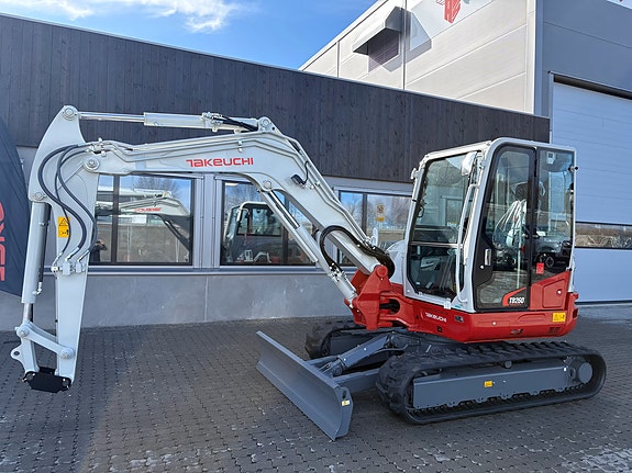 Takeuchi TB260 4år/4000t garanti