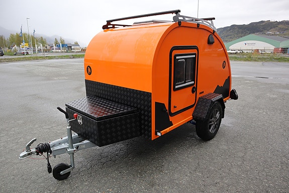 Raidhoo Campers Tundra - Komplett vogn m/oppblåsbart fortelt | Helårs | Solcelle | Dieselvarmer