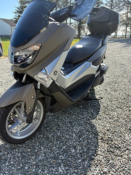 Yamaha NMax 125 4 of 11