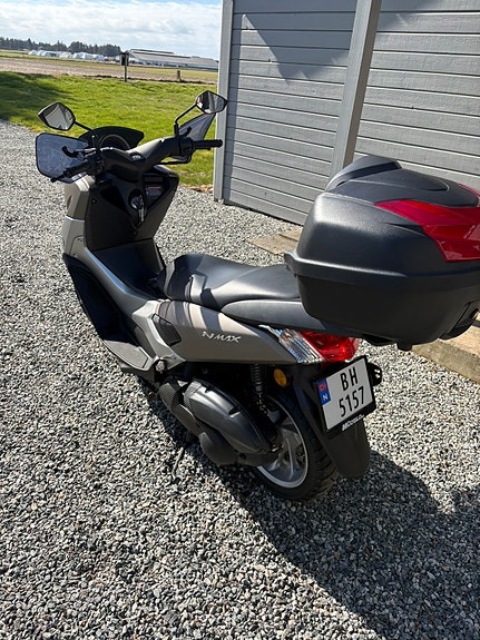 Yamaha NMax 125 5 of 11