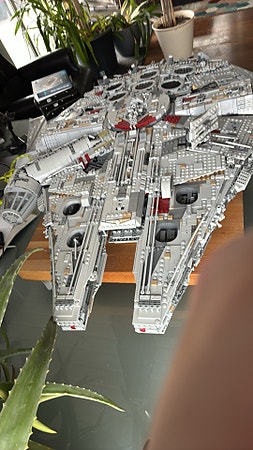 LEGO Star Wars Millennium Falcon byggesett 75192