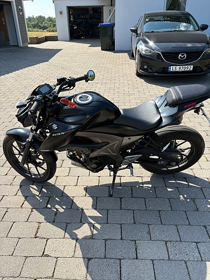 Suzuki GSX-S 125 4 of 5