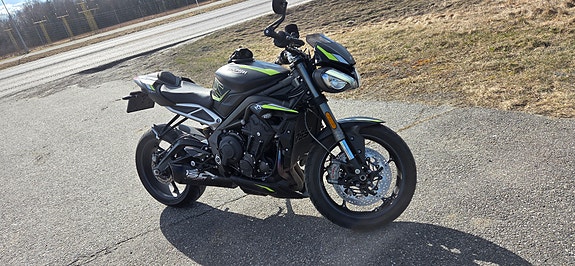 Triumph Street Triple RS 765 5 of 8