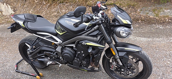 Triumph Street Triple RS 765 3 of 8