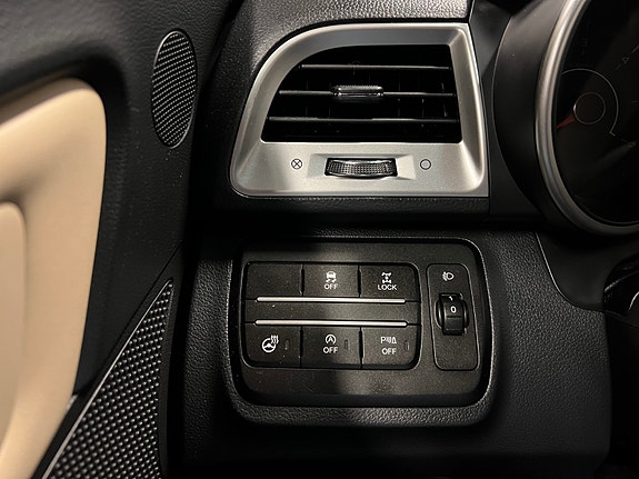 SsangYong Tivoli 22 of 25