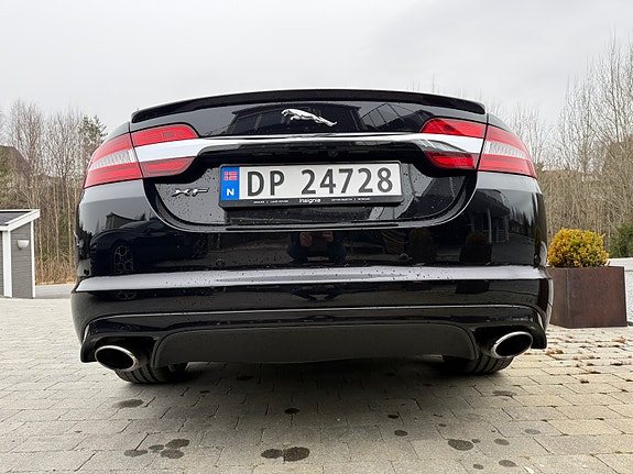 Jaguar XF 15 of 30