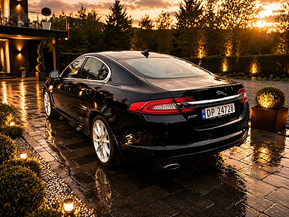 Jaguar XF 4 of 30