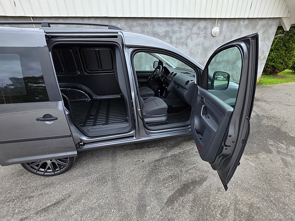 Volkswagen Caddy 26 of 30
