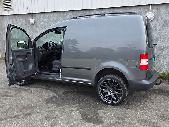 Volkswagen Caddy 16 of 30