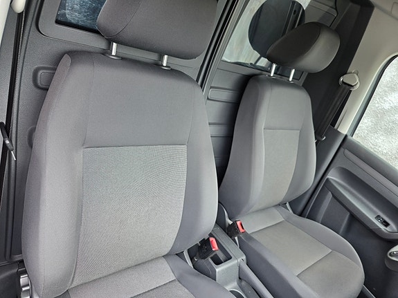 Volkswagen Caddy 30 of 30