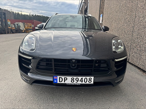 Porsche Macan 3 of 30