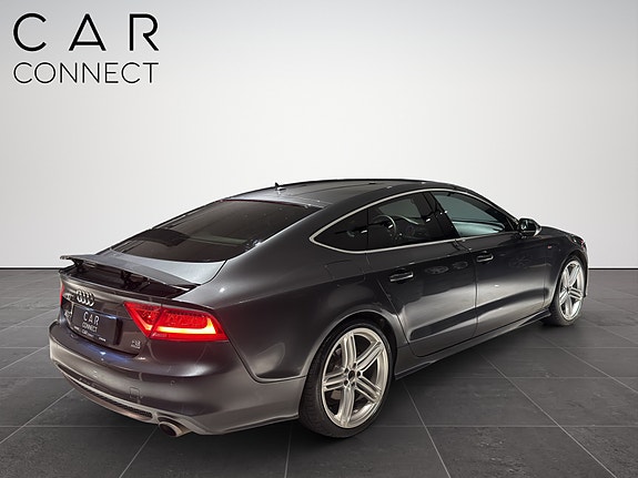 Audi A7 10 of 30