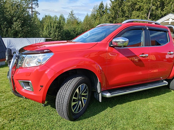 Nissan Navara 2 of 5