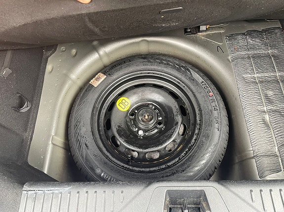 Ford Fiesta 4 of 13