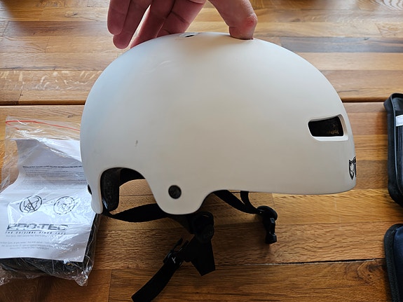 Product image 9 of 9