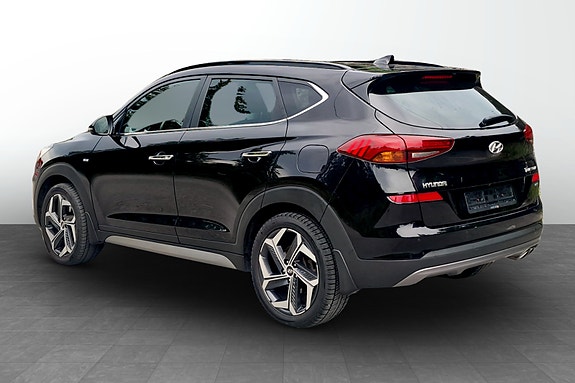 Hyundai Tucson 3 of 5