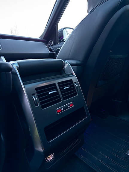 Land Rover Range Rover Sport 14 of 30