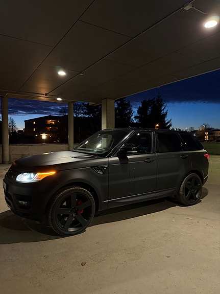 Land Rover Range Rover Sport 5 of 30