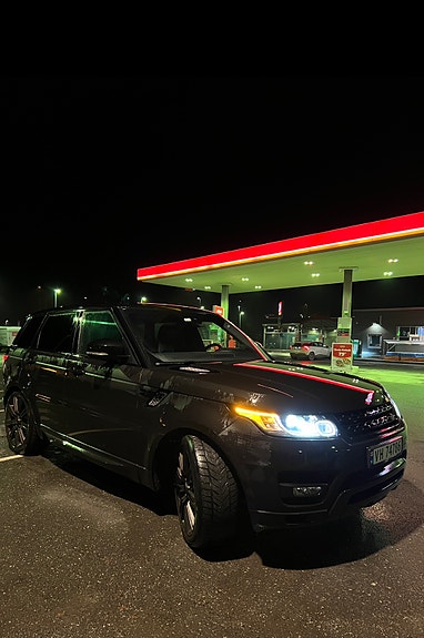 Land Rover Range Rover Sport 2 of 30