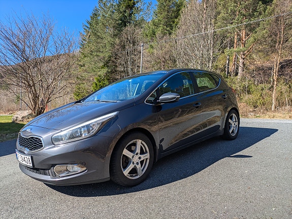 Kia Ceed 4 of 5