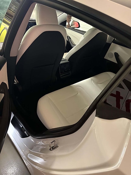 Tesla Model 3 6 of 18