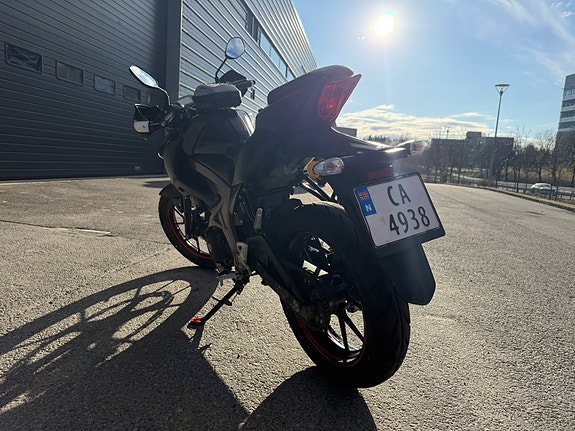 Suzuki GSX-S 125 5 of 9