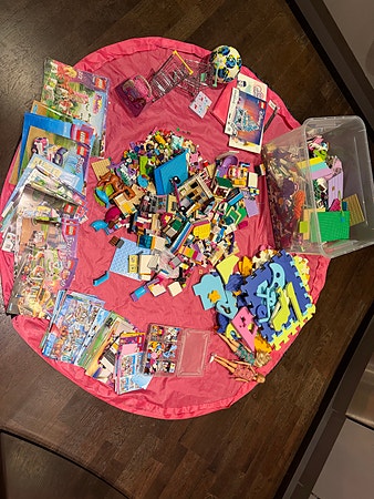 LEGO klosser og sett blandet