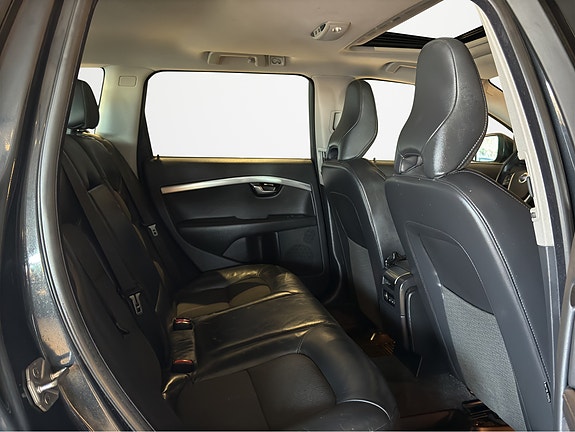 Volvo V70 20 of 23