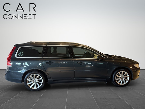 Volvo V70 8 of 23